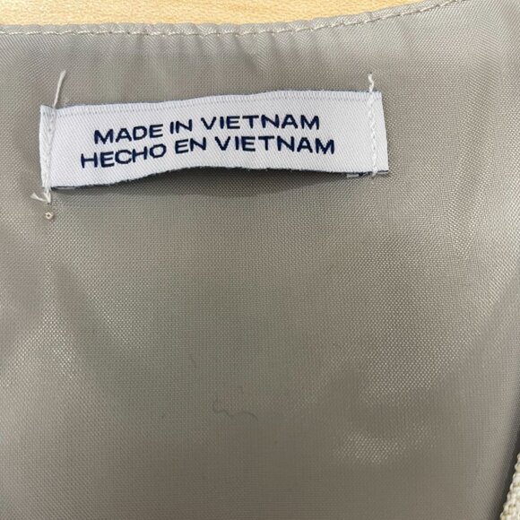 Izod Boy's Gray Dress Vest Sz 3T/3 - NWT - Picture 5 of 10